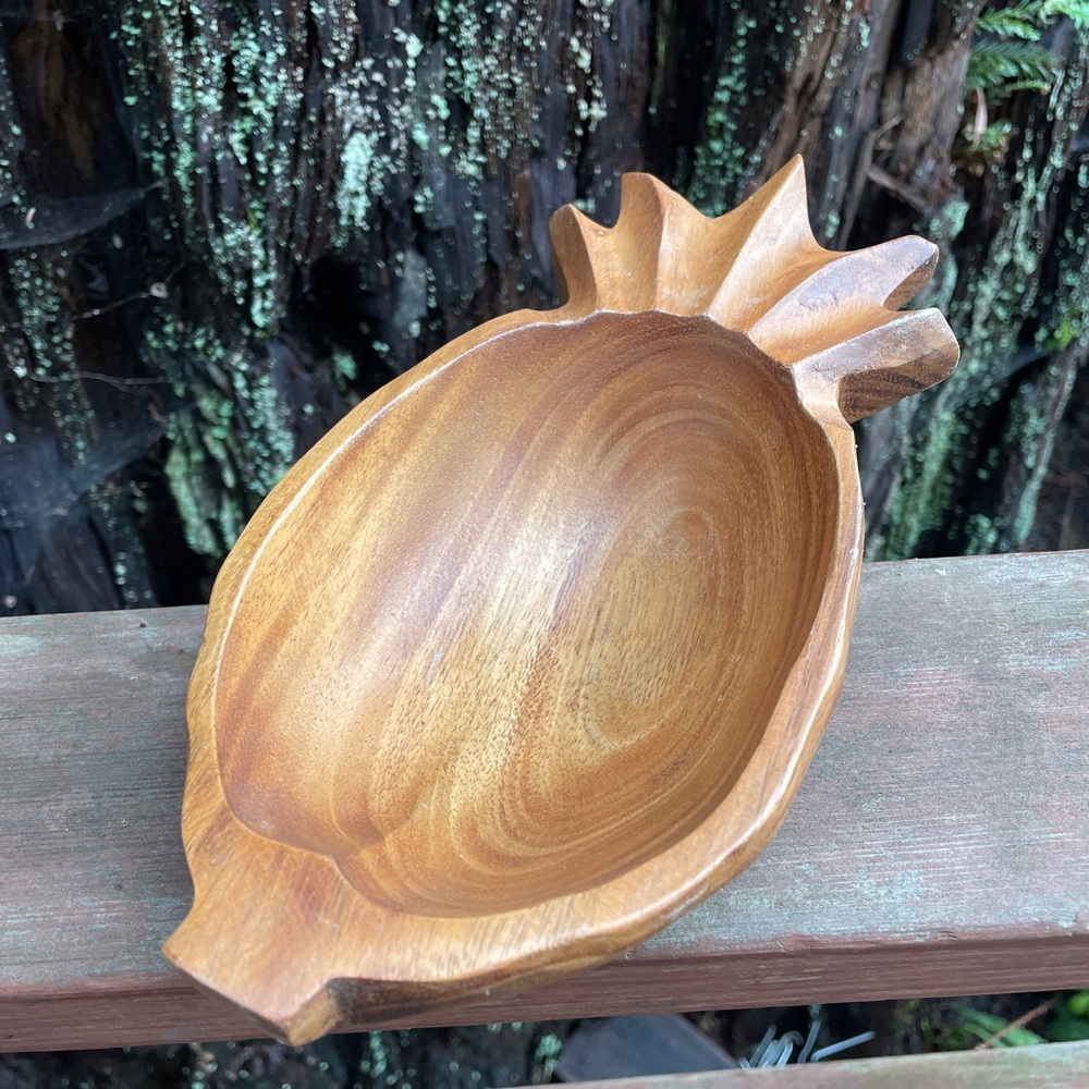 TropEco Pineapple Shaped wooden bowl